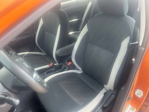 Used 2020 Nissan Versa SV FWD image 22