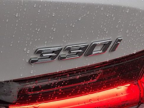 Used 2023 BMW 330i xDrive Sedan w/ Premium Package image 30