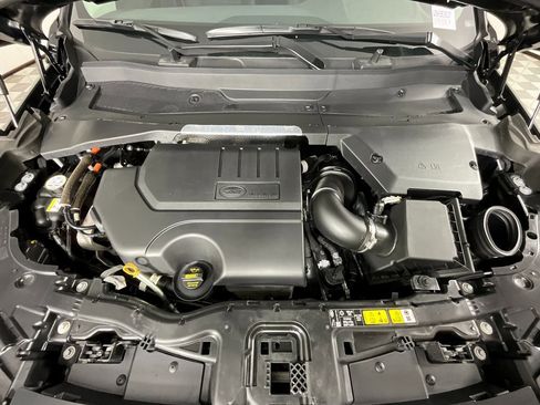 Used 2025 Land Rover Discovery Sport S image 29