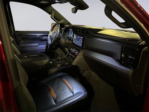 Used 2022 GMC Sierra 1500 AT4 w/ AT4 Premium Package image 15