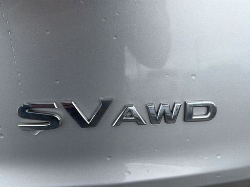 Used 2023 Nissan Rogue SV image 9