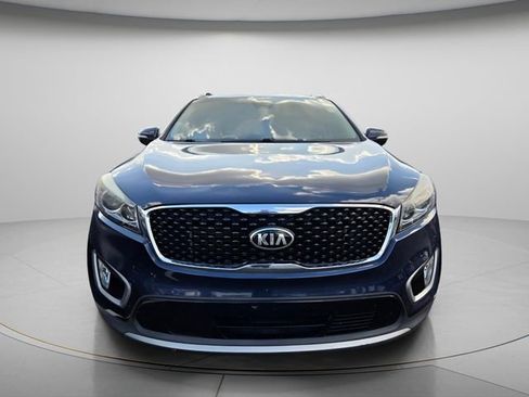 Used 2018 Kia Sorento EX w/ EX Advanced Touring Package FWD image 3