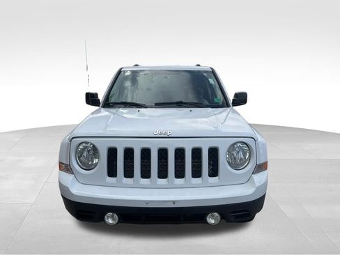 Used 2015 Jeep Patriot Limited w/ Sun/Sound Group image 9
