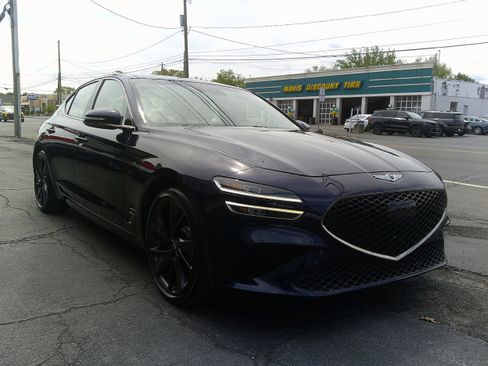 Used 2023 Genesis G70 2.0T w/ Sport Prestige Package AWD/4WD image 14