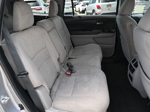 Used 2021 Honda Pilot EX image 22