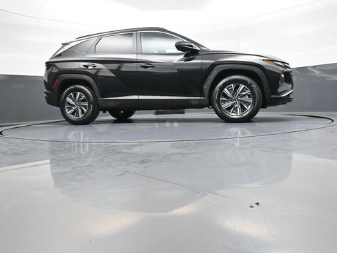 Used 2023 Hyundai Tucson Blue AWD/4WD image 28