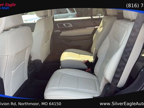 Used 2017 Ford Explorer Platinum AWD/4WD image 10