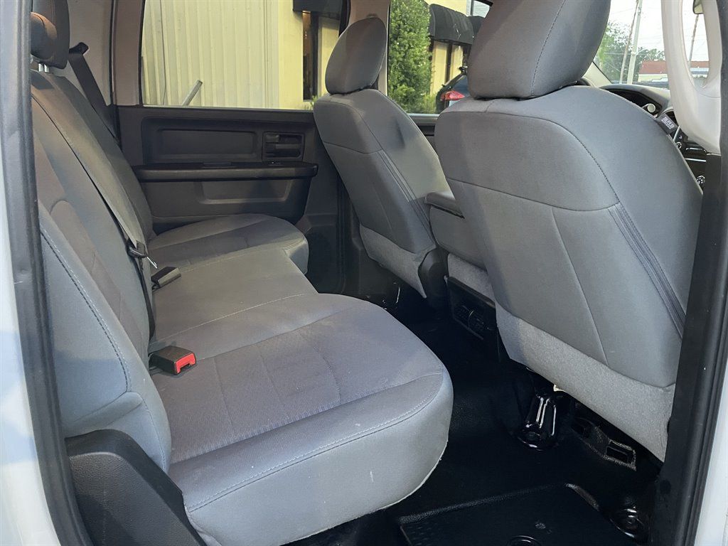 Used 2018 RAM 3500 Tradesman w/ Chrome Appearance Group AWD/4WD image 24