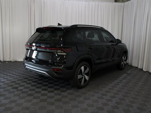 New 2025 Volkswagen Taos S image 23