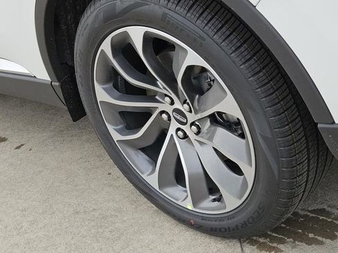 New 2026 Lincoln Aviator Reserve w/ Illumination Package image 8