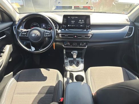 Used 2021 Kia Seltos S AWD/4WD image 18