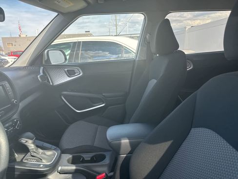 Used 2024 Kia Soul LX w/ Option Group 015 image 29