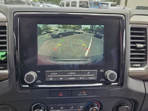 Used 2022 Nissan Frontier SV RWD image 19