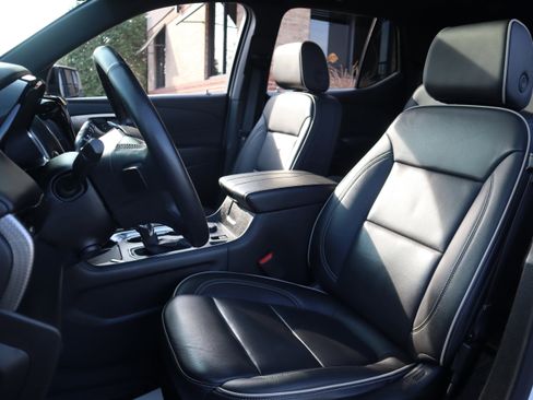 Used 2024 Chevrolet Traverse Premier w/ Redline Edition image 32