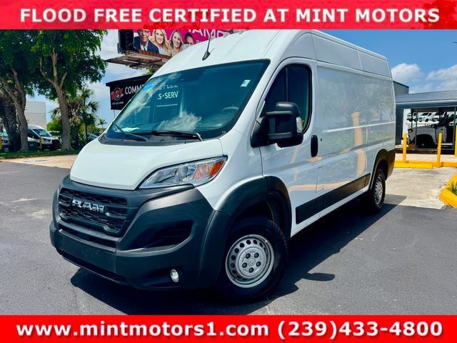 Used 2025 RAM ProMaster 2500 w/ Convenience Group FWD image 3