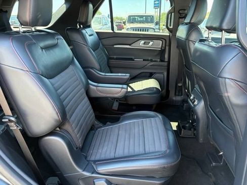 Used 2026 Ford Explorer ST-Line AWD/4WD image 13