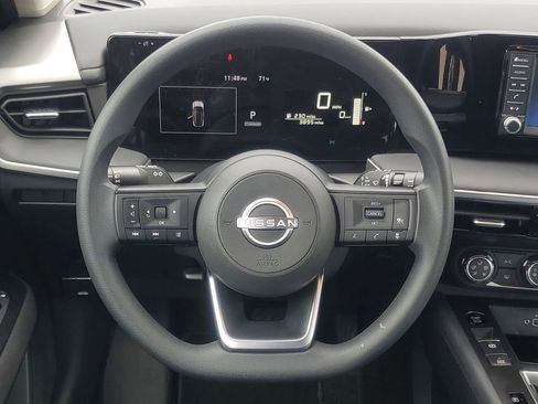 Used 2025 Nissan Kicks S AWD/4WD image 25