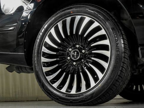 Used 2020 Lincoln Navigator Black Label w/ Cargo Convenience Package image 53