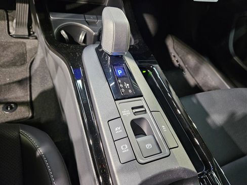 New 2026 Toyota Prius XLE FWD image 19