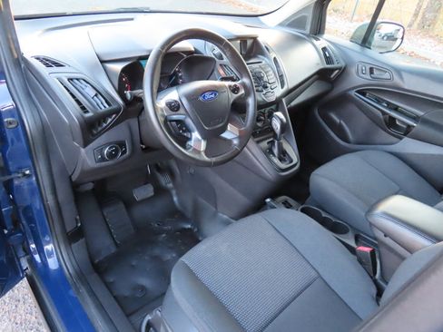 Used 2018 Ford Transit Connect XL image 4