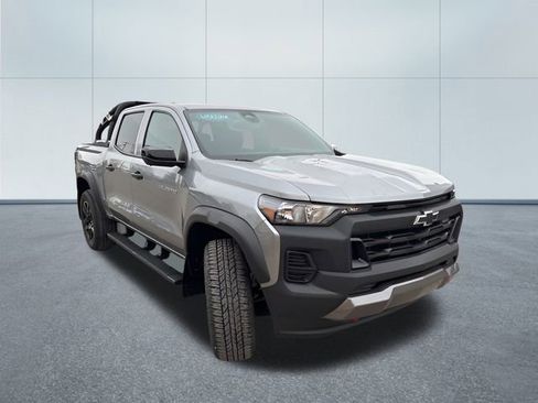 Used 2023 Chevrolet Colorado Trail Boss w/ Technology Package image 4