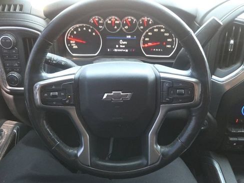 Used 2020 Chevrolet Silverado 1500 LT Trail Boss AWD/4WD image 32