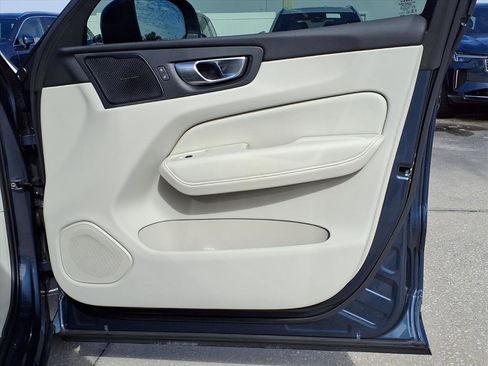 Certified 2023 Volvo XC60 B5 Plus w/ Protection Package Premier image 13