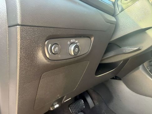 Used 2025 Buick Encore GX Preferred FWD image 10