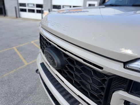 New 2026 Ford F250 Lariat w/ Black Appearance Package AWD/4WD image 11