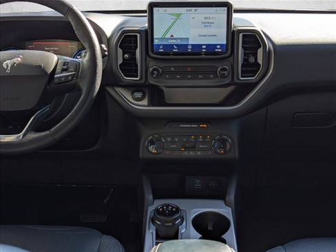 Used 2022 Ford Bronco Sport Outer Banks w/ Tech Package AWD/4WD image 15
