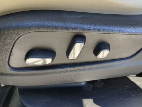 Used 2017 Cadillac XT5 Luxury w/ Driver Awareness Package image 61