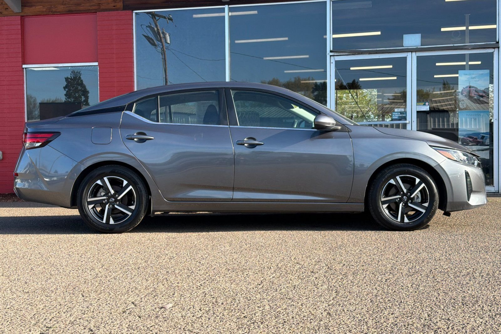 Used 2025 Nissan Sentra SV FWD image 52