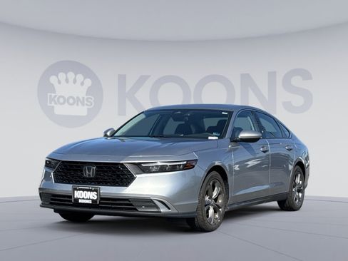 Used 2023 Honda Accord EX image 1