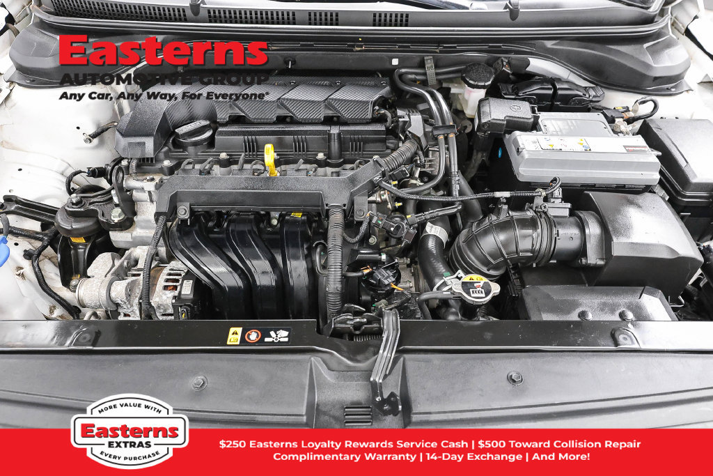 Used 2022 Hyundai Accent SEL FWD image 8