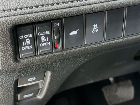 Certified 2026 Honda Odyssey Sport-L image 9