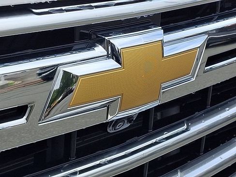 Used 2025 Chevrolet Silverado 2500 High Country AWD/4WD image 29