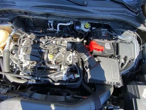 Used 2021 Ford Escape SEL w/ Technology Package FWD image 30