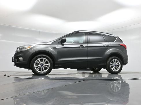 Certified 2019 Ford Escape SEL image 8