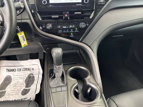 Used 2024 Toyota Camry SE w/ Cold Weather Package FWD image 19