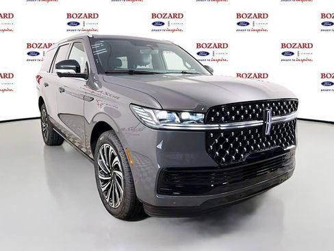 New 2025 Lincoln Navigator Black Label AWD/4WD image 1