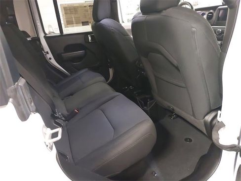 Used 2022 Jeep Gladiator Sport image 11