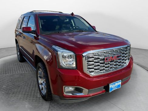 Used 2019 GMC Yukon Denali image 3