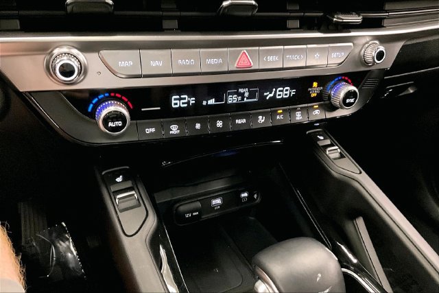 Used 2025 Kia Telluride S AWD/4WD image 30