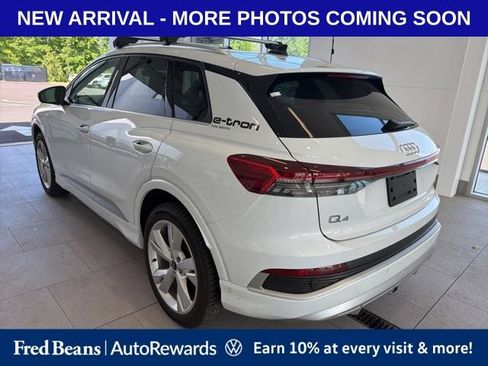 Used 2023 Audi Q4 e-tron Prestige w/ 20" Wheel Package AWD/4WD image 4