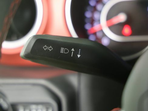 Used 2021 Jeep Wrangler Unlimited Rubicon w/ Xtreme Recon 35" Tire Package image 17