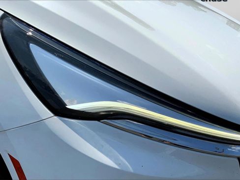 Used 2022 Buick Enclave Essence image 29