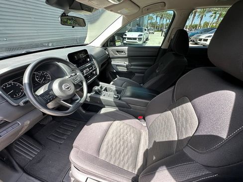 Used 2023 Nissan Pathfinder S AWD/4WD image 4