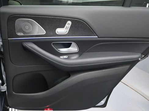 Used 2026 Mercedes-Benz GLS 450 4MATIC image 30