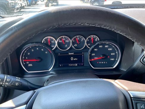 Used 2021 Chevrolet Silverado 1500 LT Trail Boss w/ Convenience Package II image 26