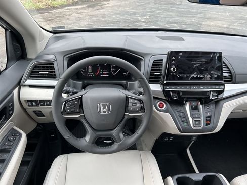 New 2026 Honda Odyssey EX-L image 17
